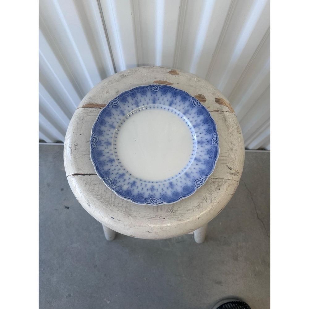 Fleur de Lis by Meakin Flow Blue Supper Plate (316)